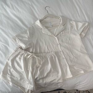 Flora Nikrooz Cream Short Sleeve Pajama Set